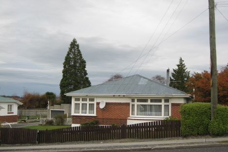 Photo of property in 17 Lewin Street, Balclutha, 9230