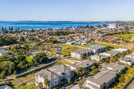 Photo of property in 72 Landmark Terrace, Orewa, 0931