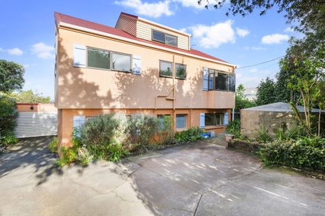 Photo of property in 1055 Whangaparaoa Road, Tindalls Beach, Whangaparaoa, 0930