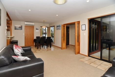 Photo of property in 149 Royal Park Drive, Parklands, Christchurch, 8083