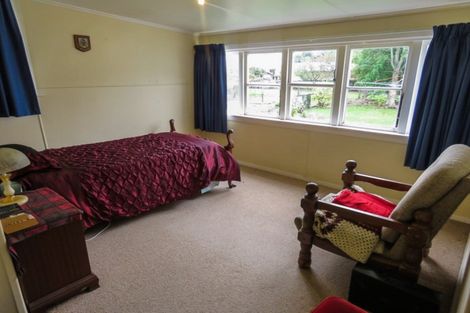 Photo of property in 61 Brougham Street, Westport, 7825