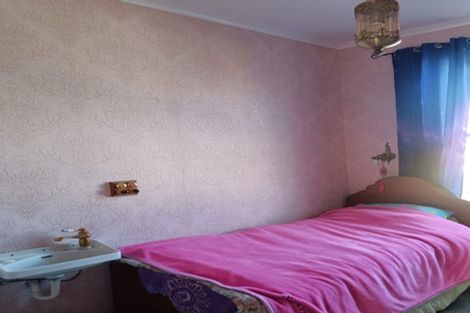 Photo of property in 106 Egmont Street, Patea, 4520