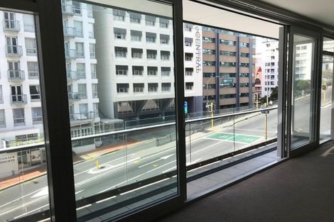 Photo of property in Montreaux Apartments, 2i/164 The Terrace, Wellington Central, Wellington, 6011