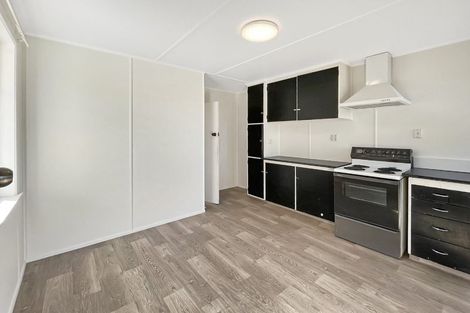 Photo of property in 32 Roberts Line, Kelvin Grove, Palmerston North, 4414