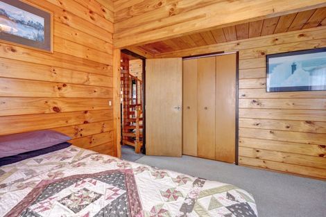 Photo of property in 5 Dieffenbach Street, Opunake, 4616