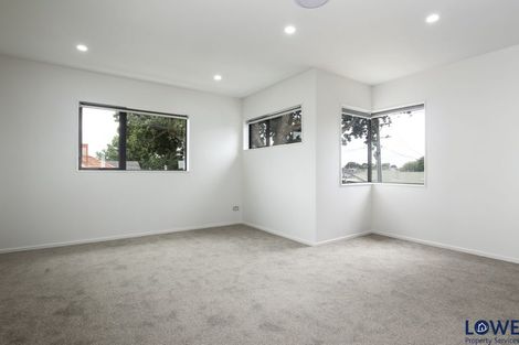 Photo of property in 33 Clendon Avenue, Papatoetoe, Auckland, 2025