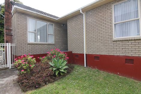 Photo of property in 14 Massey Avenue, Greenlane, Auckland, 1061