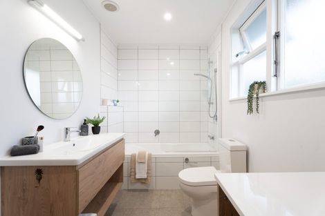 Photo of property in 28 Dimock Street, Titahi Bay, Porirua, 5022