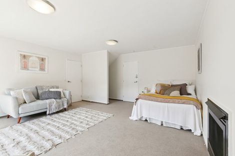 Photo of property in 18 Satara Crescent, Khandallah, Wellington, 6035