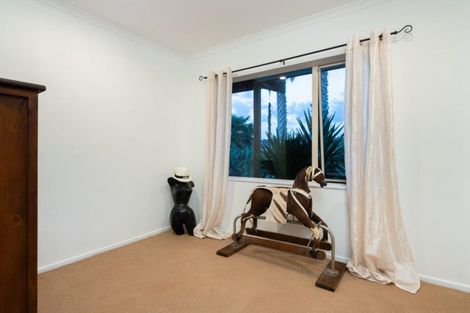 Photo of property in 16 Avon Rise, Welcome Bay, Tauranga, 3112