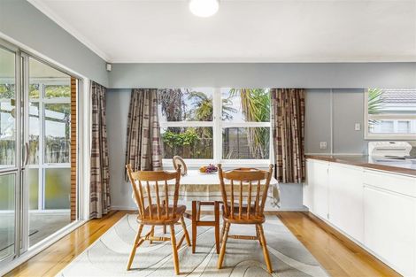 Photo of property in 51 Sandwich Road, St Andrews, Hamilton, 3200