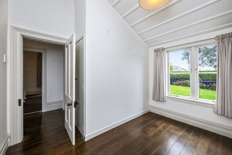 Photo of property in 24 St Marys Road, Saint Marys Bay, Auckland, 1011