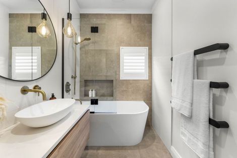 Photo of property in 2a Egremont Street, Belmont, Auckland, 0622