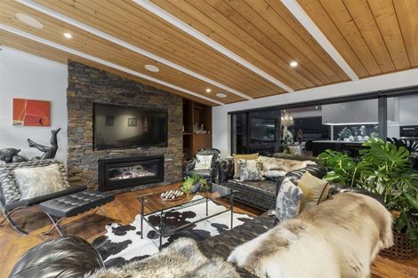 Photo of property in 34 Hebron Road, Waiake, Auckland, 0630