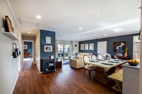 Photo of property in 3 Neta Grove, Henderson, Auckland, 0612