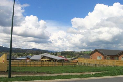 Photo of property in 28 Great West Road, Matipo Heights, Rotorua, 3015