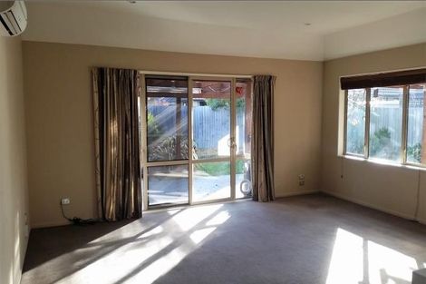 Photo of property in 12 Okuku Place, Hei Hei, Christchurch, 8042