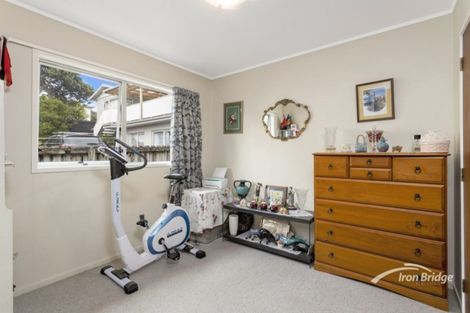 Photo of property in 1/54 Peach Road, Glenfield, Auckland, 0629