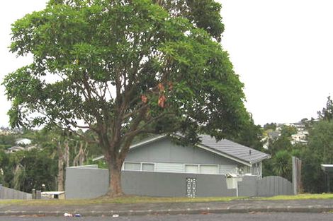 Photo of property in 1/11 Cassia Place, Sunnynook, Auckland, 0620