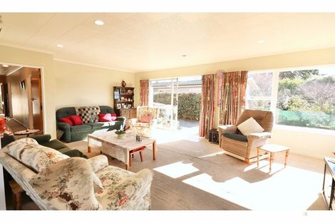Photo of property in 69 Main North Road, Geraldine, 7930