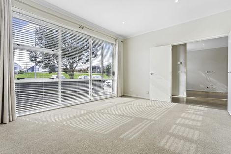 Photo of property in 9 De Havilland Road, Hobsonville, Auckland, 0616
