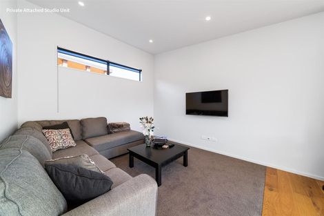 Photo of property in 18 Centre Crescent, Wanaka, 9305