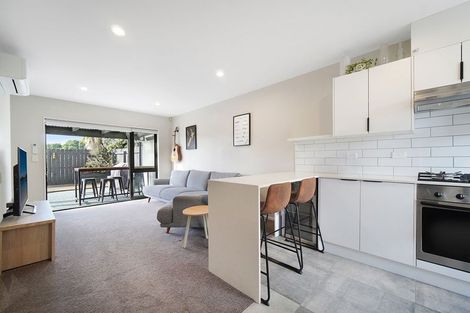 Photo of property in 14 Puma Drive, Golflands, Auckland, 2013
