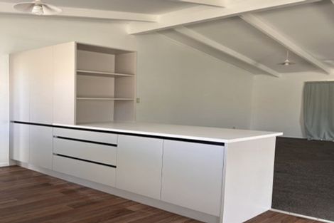 Photo of property in 24 Freda Place, Favona, Auckland, 2024