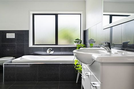 Photo of property in 48 Travers Road, Te Kauwhata, 3782