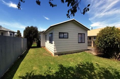 Photo of property in 15 Fraser-collin Crescent, Dannevirke, 4930