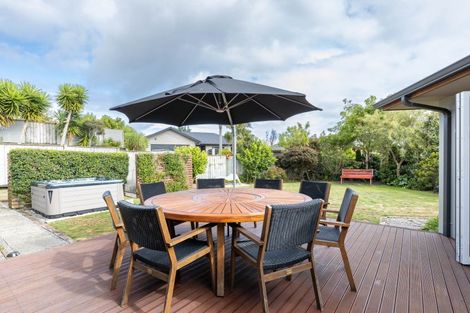 Photo of property in 71 Karamea Street, Whalers Gate, New Plymouth, 4310