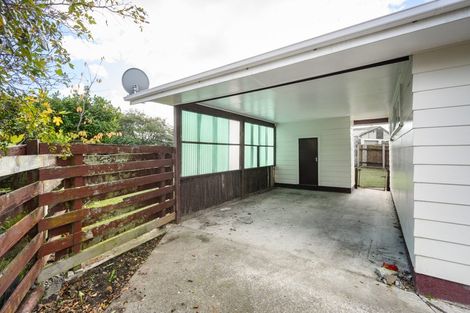 Photo of property in 98 Apollo Parade, Milson, Palmerston North, 4414