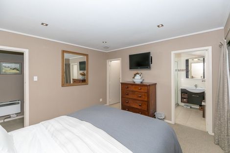 Photo of property in 7 Pulham Crescent, Queenwood, Hamilton, 3210