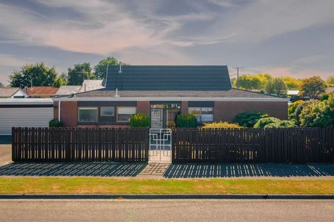 Photo of property in 2/189 Highsted Road, Casebrook, Christchurch, 8051