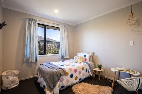 Photo of property in 11 Dreaver Drive, Waitara, 4320