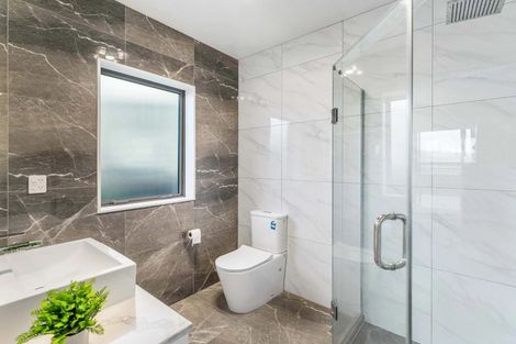 Photo of property in 9 James Elliot Way, Pokeno, 2402