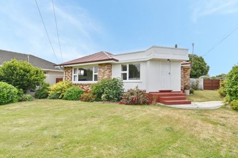 Photo of property in 1 Chilton Drive, Mairehau, Christchurch, 8052