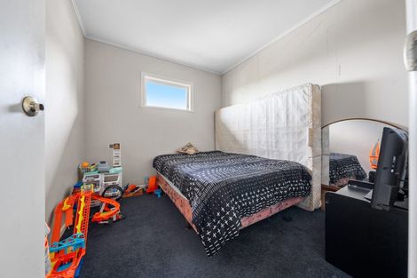 Photo of property in 91 Stottholm Road, Titirangi, Auckland, 0604