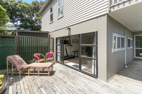 Photo of property in 84 Dowse Drive, Maungaraki, Lower Hutt, 5010