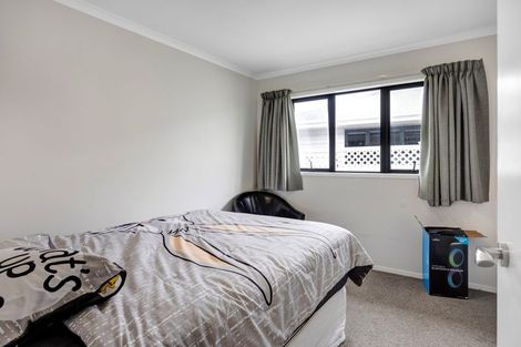 Photo of property in 48 County Drive, Hawera, 4610