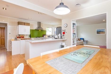 Photo of property in 177 Beach Haven Road, Beach Haven, Auckland, 0626