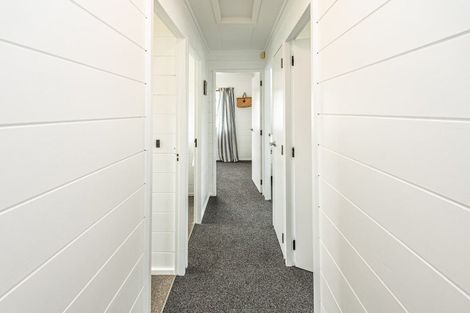 Photo of property in 7 Tainui Street, Castlecliff, Whanganui, 4501