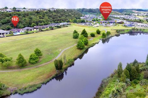 Photo of property in 162 Lakes Boulevard, Pyes Pa, Tauranga, 3112