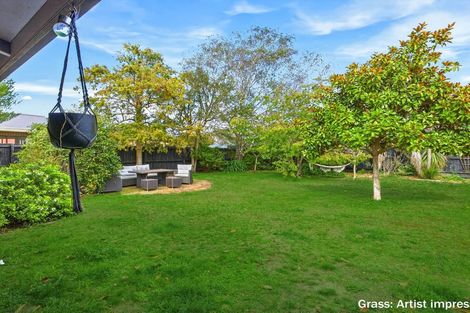 Photo of property in 105 Royal Park Drive, Parklands, Christchurch, 8083