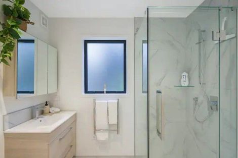 Photo of property in 1/14 Biddle Crescent, Taita, Lower Hutt, 5011