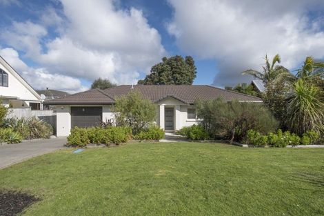 Photo of property in 6 Orewa Street, Torbay, Auckland, 0630