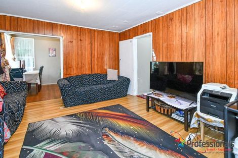 Photo of property in 531 Massey Road, Mangere, Auckland, 2022