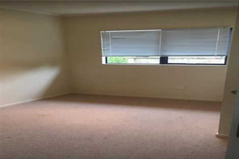 Photo of property in 12a Firle Place, Green Bay, Auckland, 0604