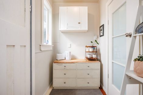 Photo of property in 25 Argyle Avenue, Takaro, Palmerston North, 4410