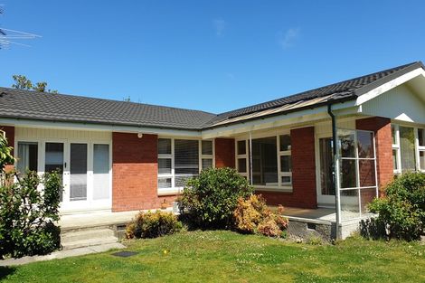 Photo of property in 12 Brackendale Place, Burnside, Christchurch, 8041